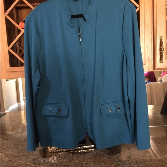 Brownstone Studio Jackets & Blazers - BLUE JACKET IN WOMEN'S 2X PLUS-PRICE IS FIRM